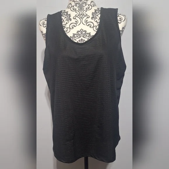 XL Black Sleeveless Women's Top - Picture 1 of 6